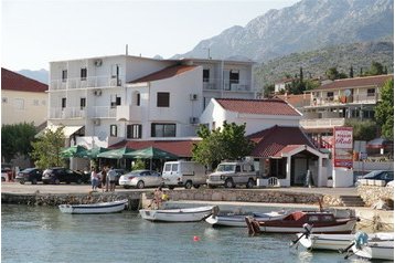 Chorvatsko Hotel Starigrad Paklenica, Exteriér